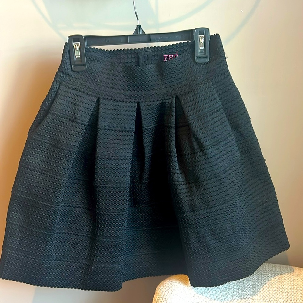 Flared black skirt, very cute